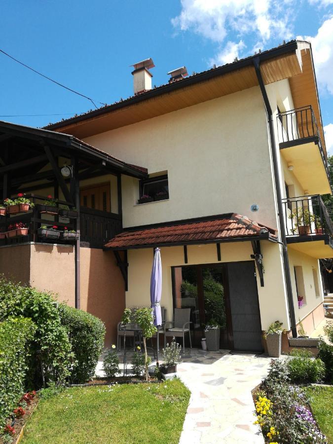 Bed and Breakfast Kuca Maric Mackat Zewnętrze zdjęcie